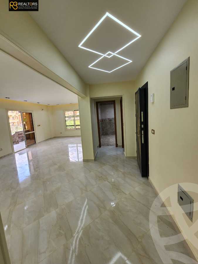 https://aqarmap.com.eg/en/listing/4326571-for-sale-cairo-el-sheikh-zayed-city-compounds-in-sheikh-zayed-el-khamayel