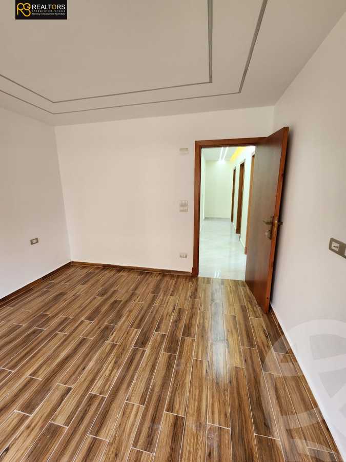 https://aqarmap.com.eg/en/listing/4326571-for-sale-cairo-el-sheikh-zayed-city-compounds-in-sheikh-zayed-el-khamayel