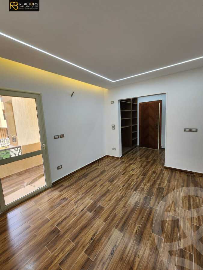 https://aqarmap.com.eg/en/listing/4326571-for-sale-cairo-el-sheikh-zayed-city-compounds-in-sheikh-zayed-el-khamayel
