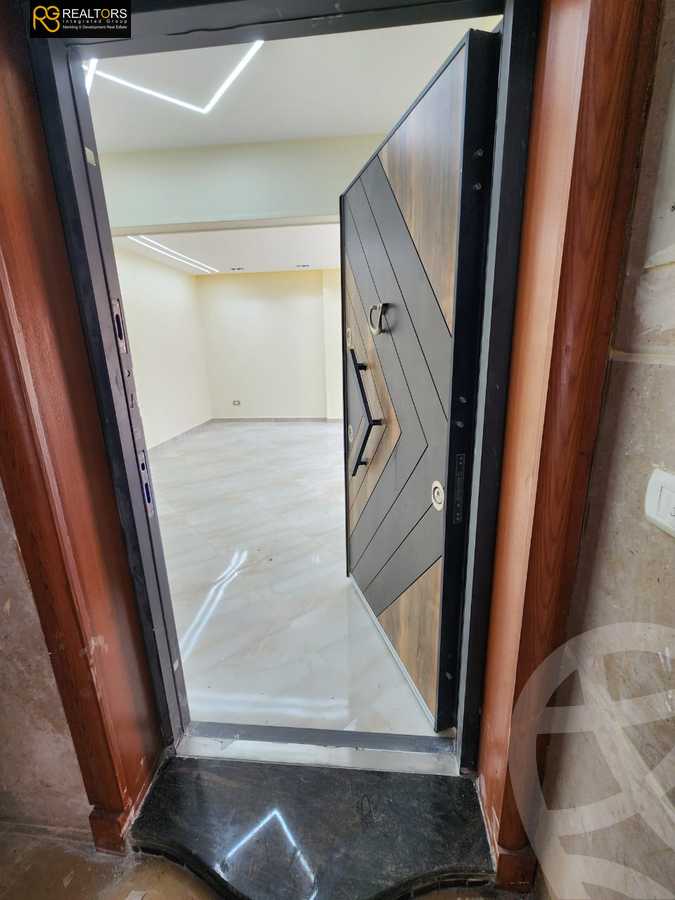 https://aqarmap.com.eg/en/listing/4326571-for-sale-cairo-el-sheikh-zayed-city-compounds-in-sheikh-zayed-el-khamayel