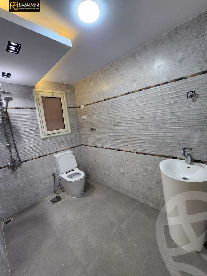 https://aqarmap.com.eg/en/listing/4326571-for-sale-cairo-el-sheikh-zayed-city-compounds-in-sheikh-zayed-el-khamayel