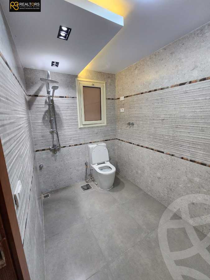 https://aqarmap.com.eg/en/listing/4326571-for-sale-cairo-el-sheikh-zayed-city-compounds-in-sheikh-zayed-el-khamayel
