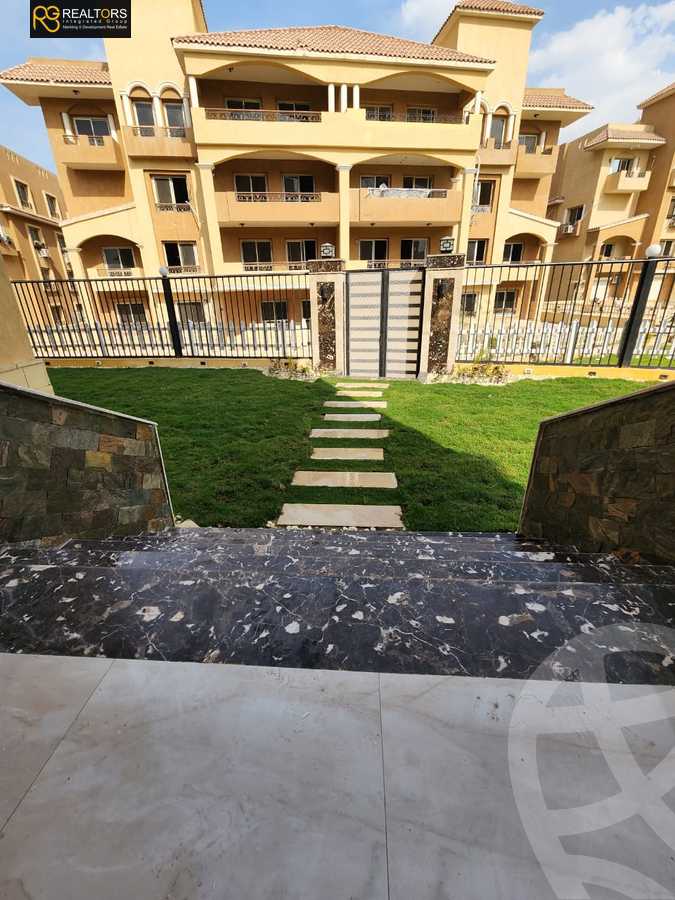 https://aqarmap.com.eg/en/listing/4326571-for-sale-cairo-el-sheikh-zayed-city-compounds-in-sheikh-zayed-el-khamayel