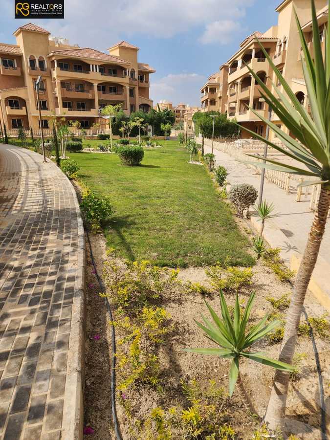 https://aqarmap.com.eg/en/listing/4326571-for-sale-cairo-el-sheikh-zayed-city-compounds-in-sheikh-zayed-el-khamayel