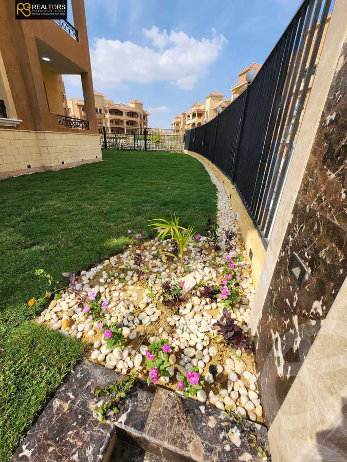https://aqarmap.com.eg/en/listing/4326571-for-sale-cairo-el-sheikh-zayed-city-compounds-in-sheikh-zayed-el-khamayel
