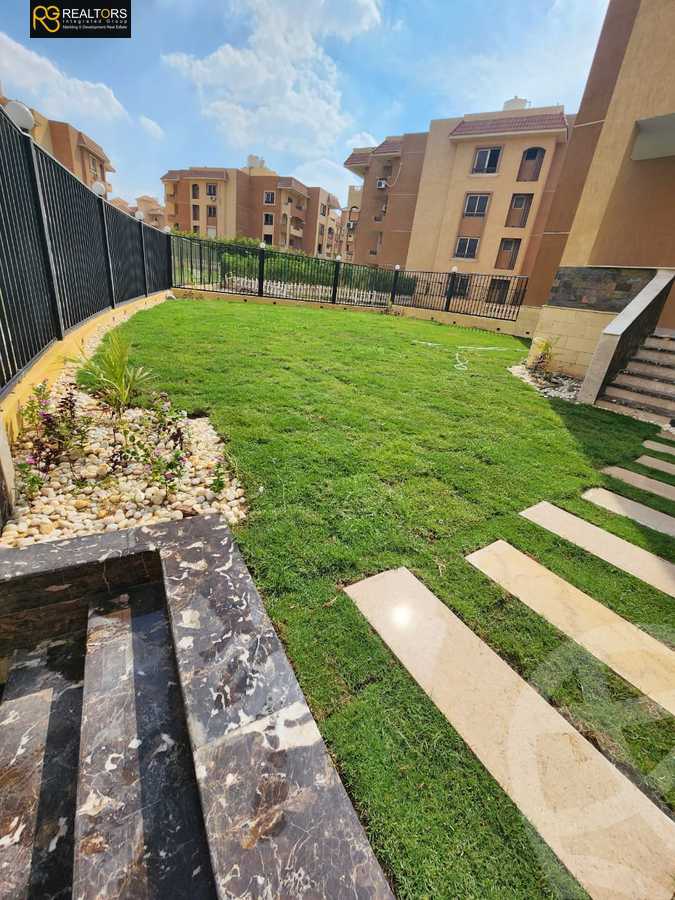 https://aqarmap.com.eg/en/listing/4326571-for-sale-cairo-el-sheikh-zayed-city-compounds-in-sheikh-zayed-el-khamayel
