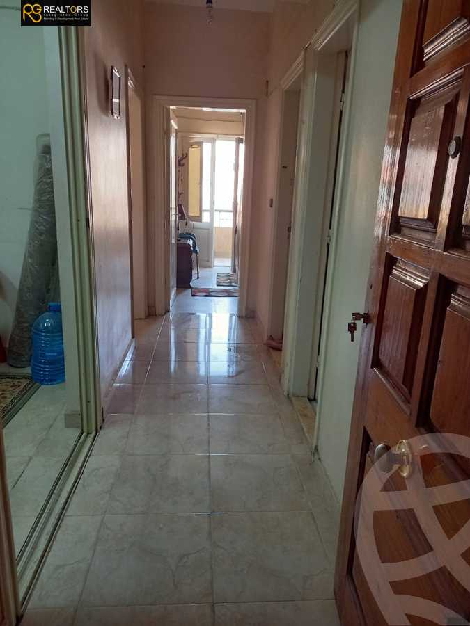 https://aqarmap.com.eg/en/listing/4378002-for-sale-cairo-6th-of-october-el-ahyaa-neighborhood-2nd-divided-from-al-kafrawei-st