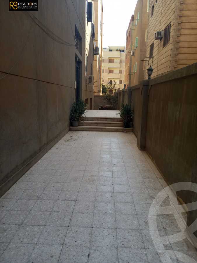 https://aqarmap.com.eg/en/listing/4378002-for-sale-cairo-6th-of-october-el-ahyaa-neighborhood-2nd-divided-from-al-kafrawei-st