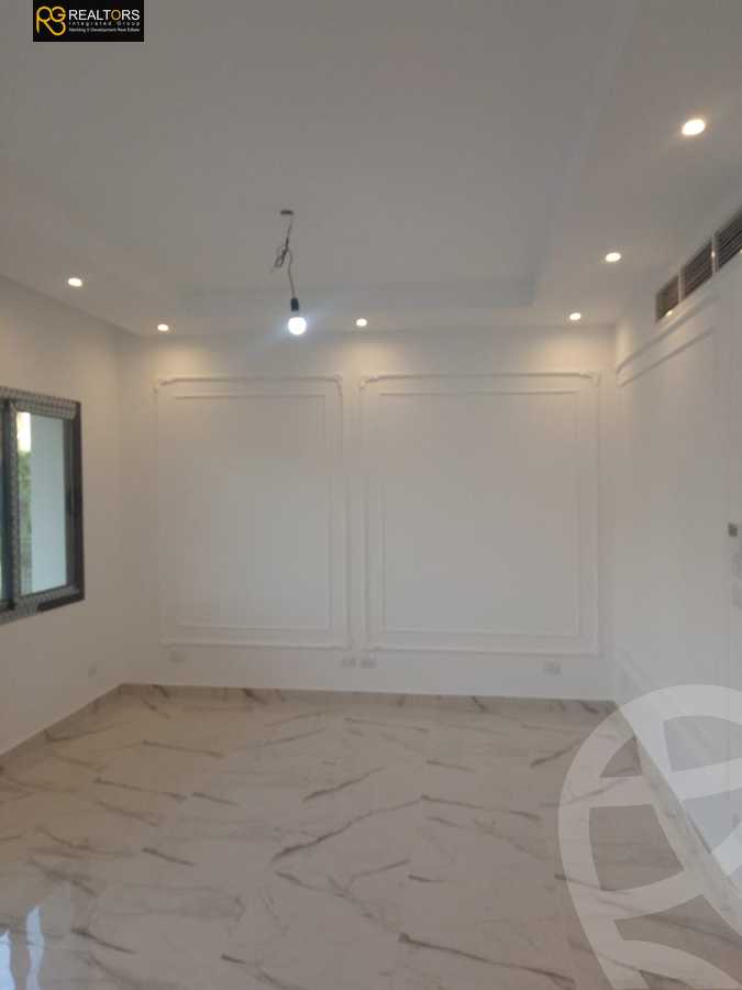 https://aqarmap.com.eg/ar/listing/4378988-for-sale-cairo-el-sheikh-zayed-city-compounds-in-sheikh-zayed-beverly-hills