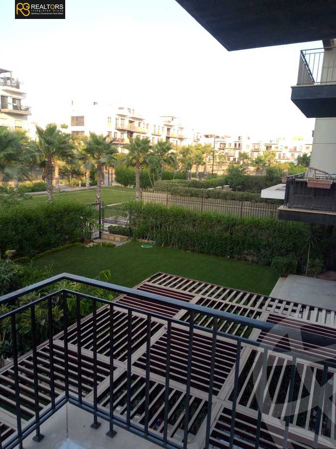 https://aqarmap.com.eg/ar/listing/4378988-for-sale-cairo-el-sheikh-zayed-city-compounds-in-sheikh-zayed-beverly-hills