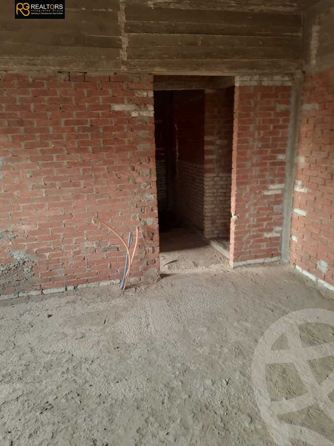 https://aqarmap.com.eg/en/listing/4379052-for-sale-cairo-6th-of-october-compound-garden-hills