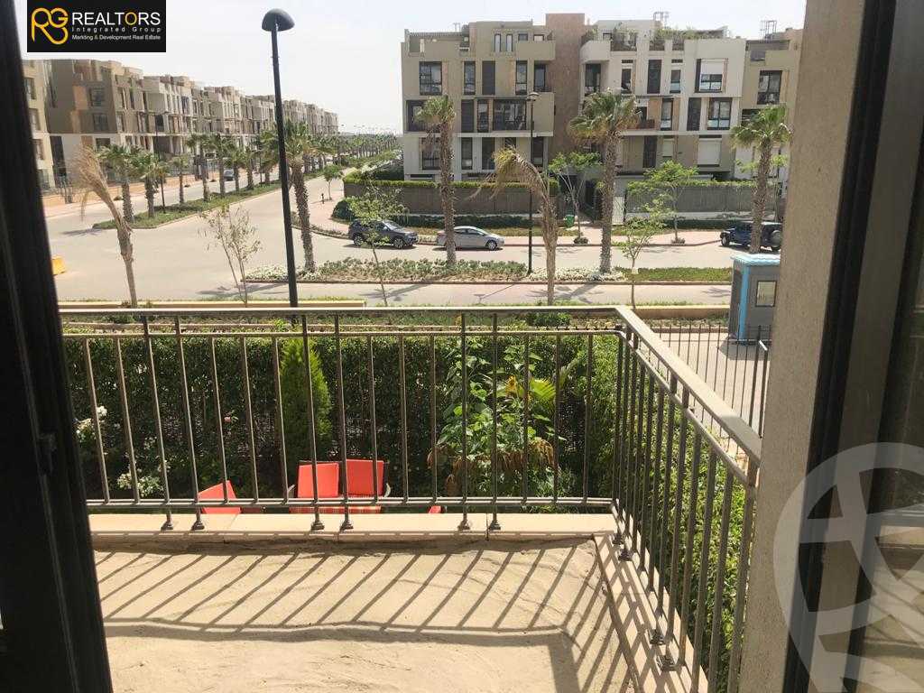 https://aqarmap.com.eg/en/listing/4380434-for-sale-cairo-el-sheikh-zayed-city-compounds-in-sheikh-zayed-the-courtyard