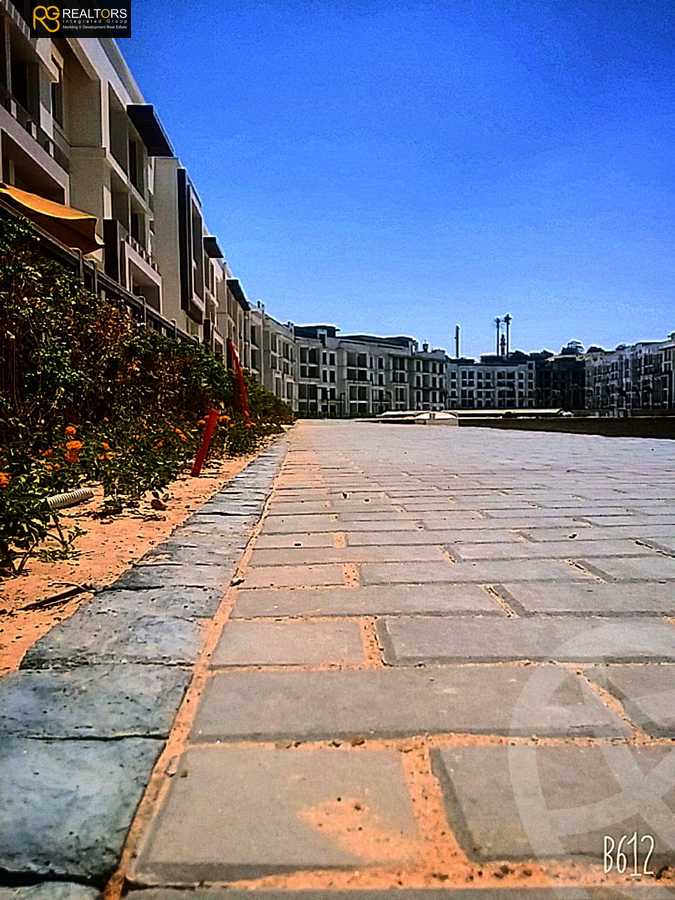 https://aqarmap.com.eg/en/listing/4380812-for-sale-cairo-alex-cairo-desert-road-nyoum-pyramids-arab-developments