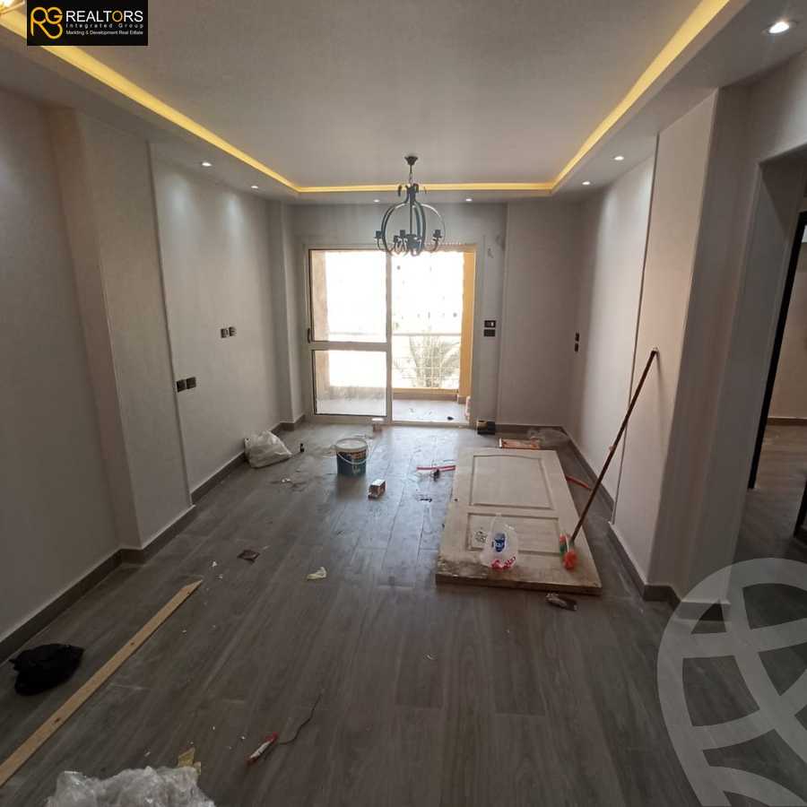 https://aqarmap.com.eg/ar/listing/4381790-for-sale-cairo-6th-of-october-hadaeq-october-kmbwnd-fy-hdyq-ktwbr-djlh-blmz-m-mr-lmrshdy