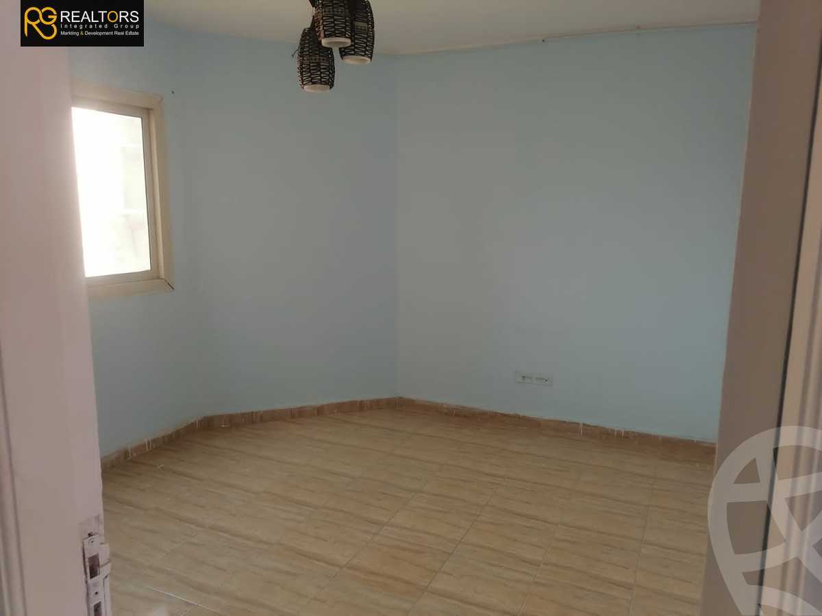https://aqarmap.com.eg/ar/listing/4446176-for-sale-cairo-6th-of-october-hadaeq-october-kmbwnd-fy-hdyq-ktwbr-star-city