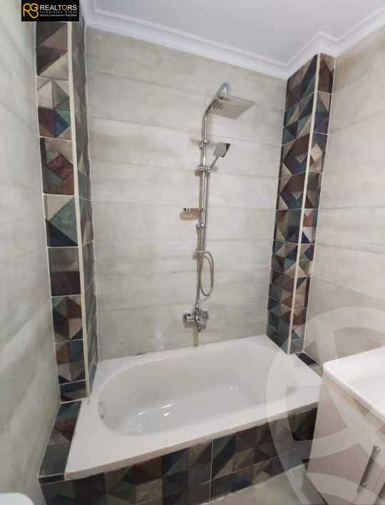 https://aqarmap.com.eg/ar/listing/4525902-for-sale-cairo-6th-of-october-hadaeq-october-kmbwnd-fy-hdyq-ktwbr-degla-gardens