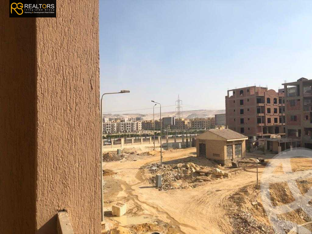 https://aqarmap.com.eg/en/listing/4618266-for-sale-cairo-el-sheikh-zayed-city-compounds-in-sheikh-zayed-tiamo-city