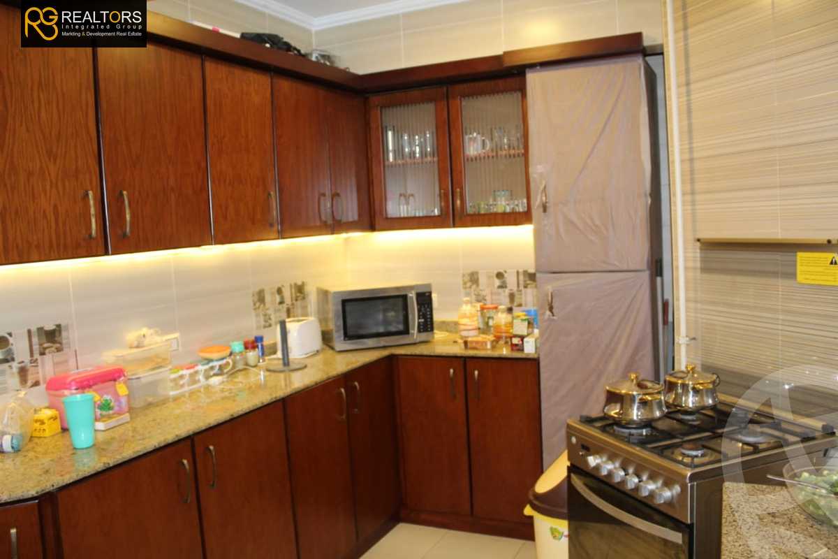 https://aqarmap.com.eg/en/listing/4622972-for-sale-cairo-6th-of-october-el-ahyaa-neighborhood-8th-el-tahrir-rd