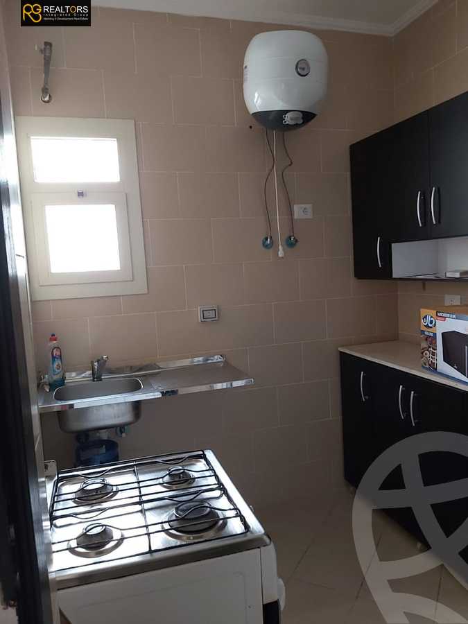 https://aqarmap.com.eg/en/listing/4691216-for-rent-cairo-el-sheikh-zayed-city-compounds-dh-drys