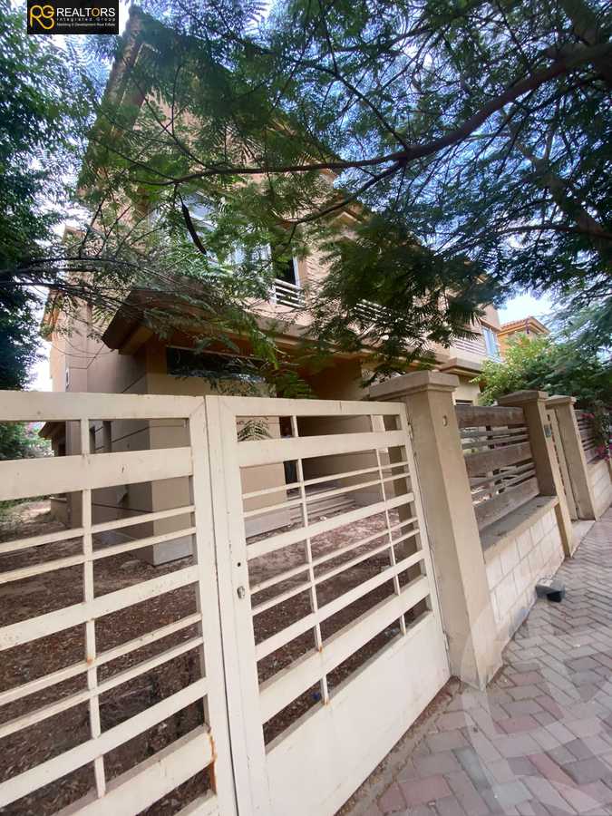 https://aqarmap.com.eg/ar/listing/4708058-for-sale-cairo-el-sheikh-zayed-city-compounds-in-sheikh-zayed-jeera