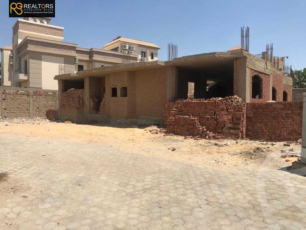 https://aqarmap.com.eg/en/listing/4708074-for-sale-cairo-el-sheikh-zayed-city-compounds-in-sheikh-zayed-beverly-hills