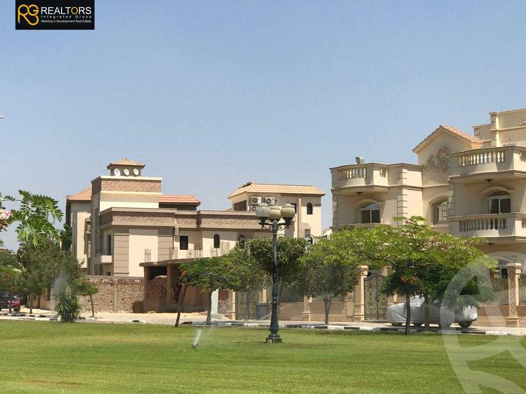 https://aqarmap.com.eg/en/listing/4708074-for-sale-cairo-el-sheikh-zayed-city-compounds-in-sheikh-zayed-beverly-hills