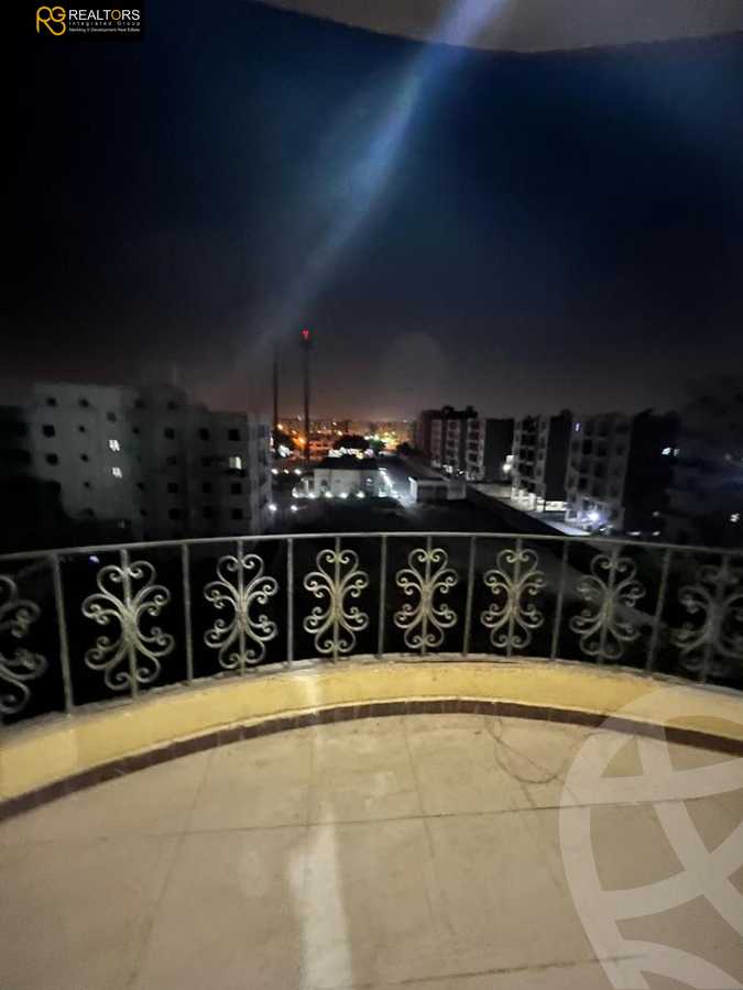 https://aqarmap.com.eg/en/listing/4793856-for-sale-cairo-6th-of-october-el-ahyaa-neighborhood-11th