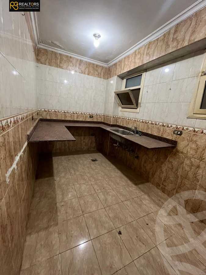 https://aqarmap.com.eg/en/listing/4793856-for-sale-cairo-6th-of-october-el-ahyaa-neighborhood-11th