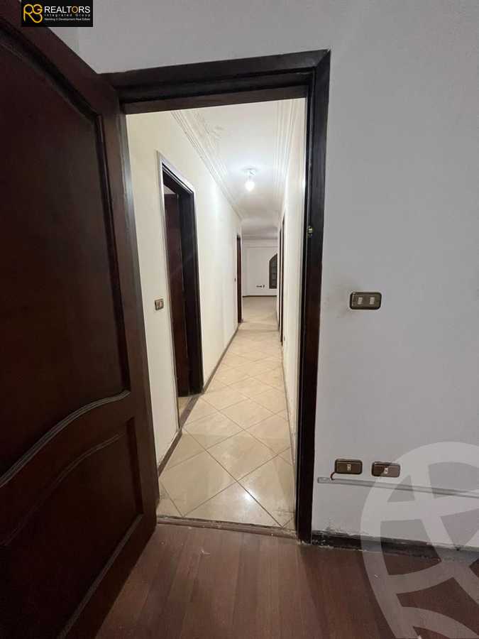 https://aqarmap.com.eg/en/listing/4793856-for-sale-cairo-6th-of-october-el-ahyaa-neighborhood-11th