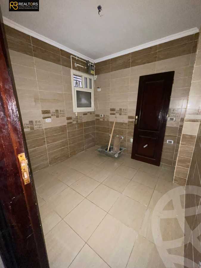 https://aqarmap.com.eg/en/listing/4796128-for-sale-cairo-el-sheikh-zayed-city-compounds-jn-1