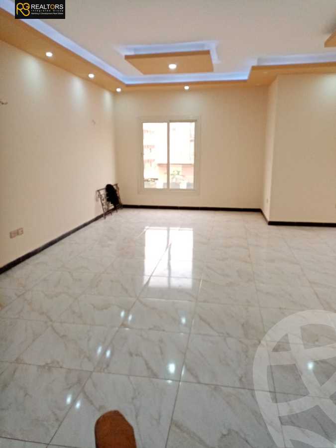 https://aqarmap.com.eg/ar/listing/4805588-for-sale-cairo-el-sheikh-zayed-city-el-hay-elsabeaa-lhy-lsb