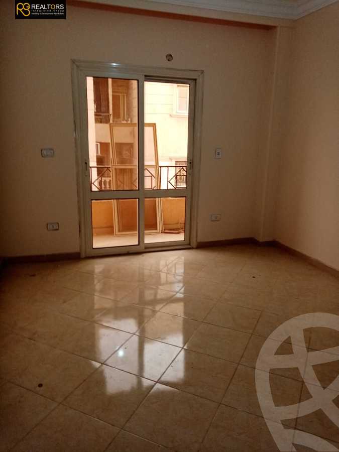 https://aqarmap.com.eg/ar/listing/4805588-for-sale-cairo-el-sheikh-zayed-city-el-hay-elsabeaa-lhy-lsb