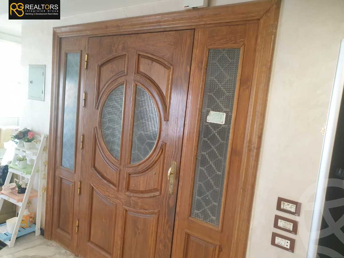 https://aqarmap.com.eg/en/listing/4811402-for-sale-cairo-6th-of-october-el-ahyaa-neighborhood-8th-el-tahrir-rd