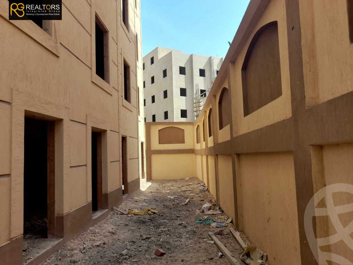 https://aqarmap.com.eg/ar/listing/4828179-for-sale-cairo-6th-of-october-hadaeq-october-lmntq-lsyhy