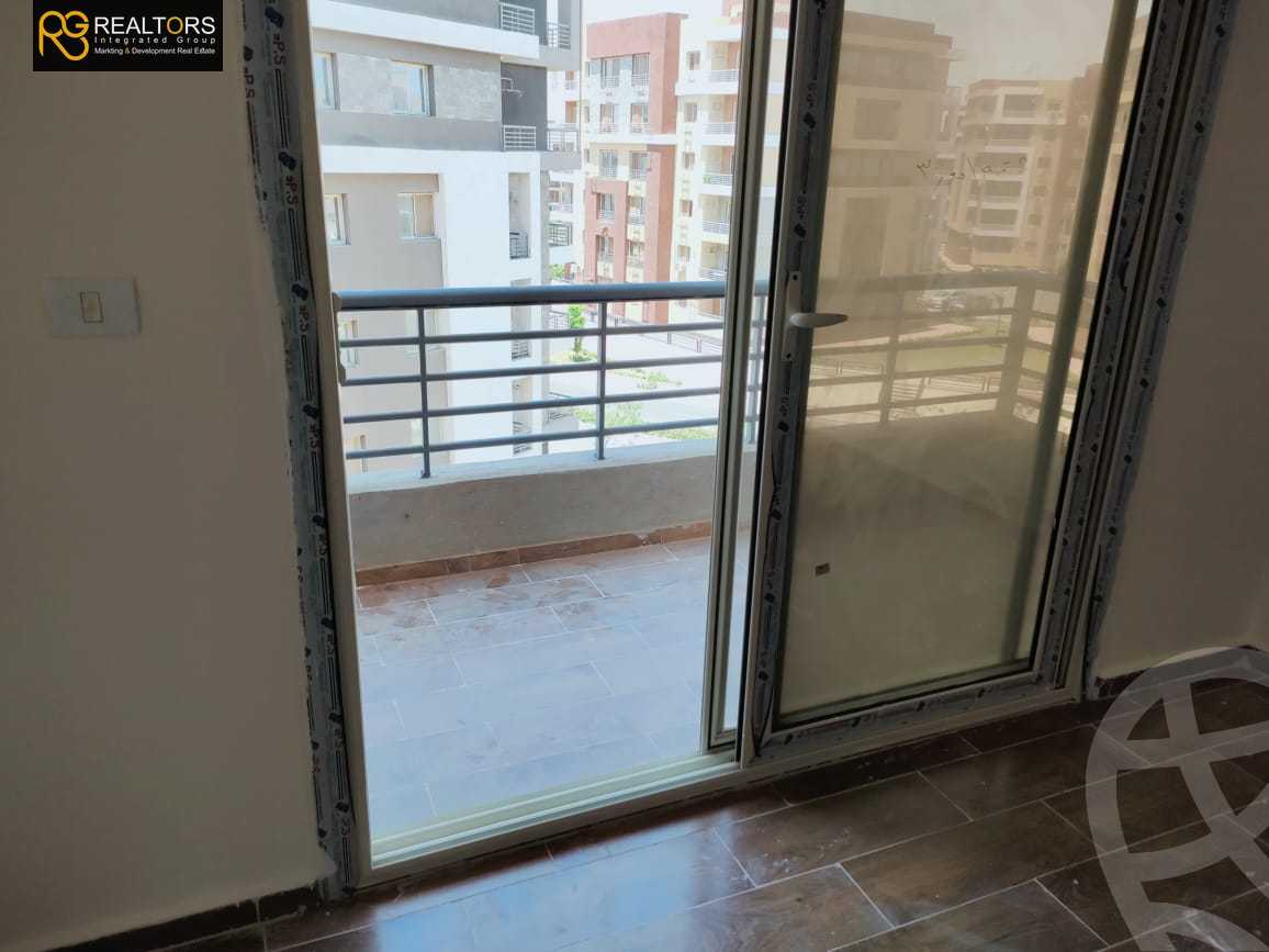 https://aqarmap.com.eg/ar/listing/5017142-for-rent-cairo-6th-of-october-compounds-jn-ktwbr