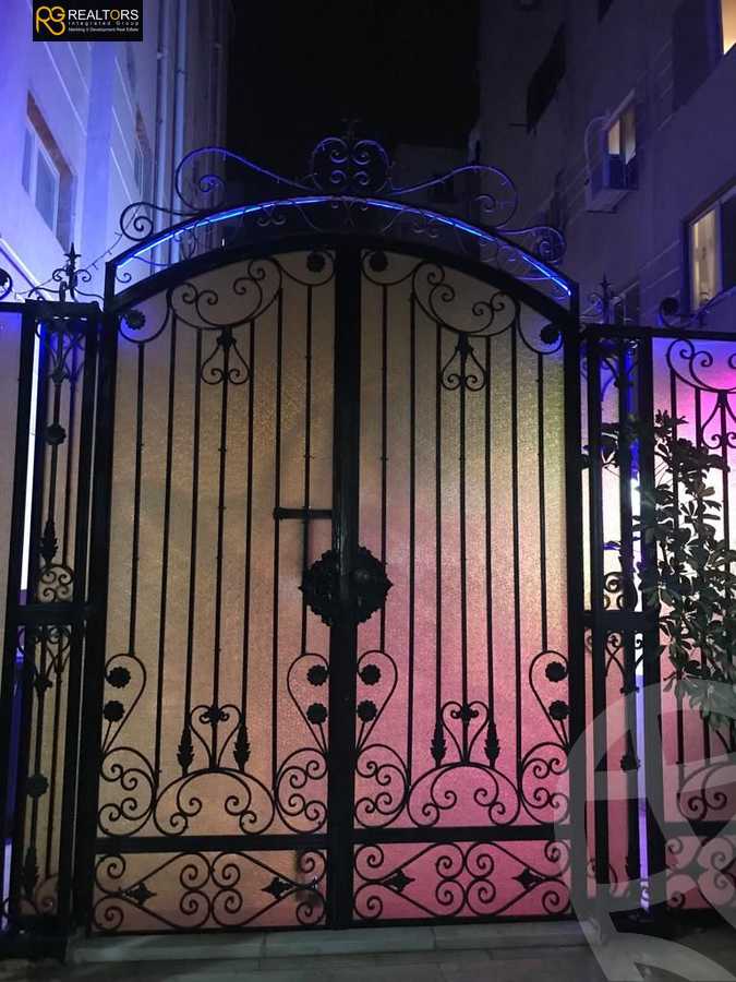 https://aqarmap.com.eg/ar/listing/5195175-for-sale-cairo-el-sheikh-zayed-city-small-investor