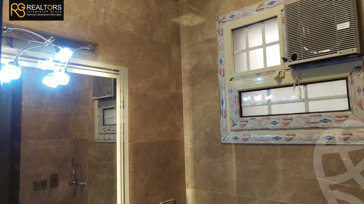 https://aqarmap.com.eg/en/listing/5199760-for-sale-cairo-el-sheikh-zayed-city-el-hay-eltaseaa
