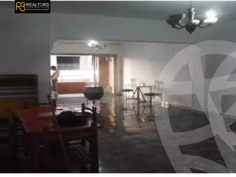 https://aqarmap.com.eg/ar/listing/5210426-for-sale-cairo-shoubra-corniche-el-nile-st