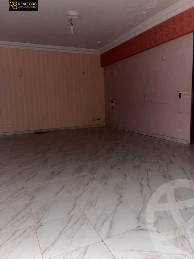 https://aqarmap.com.eg/en/listing/5224266-for-sale-cairo-6th-of-october-compounds-mena-garden-city