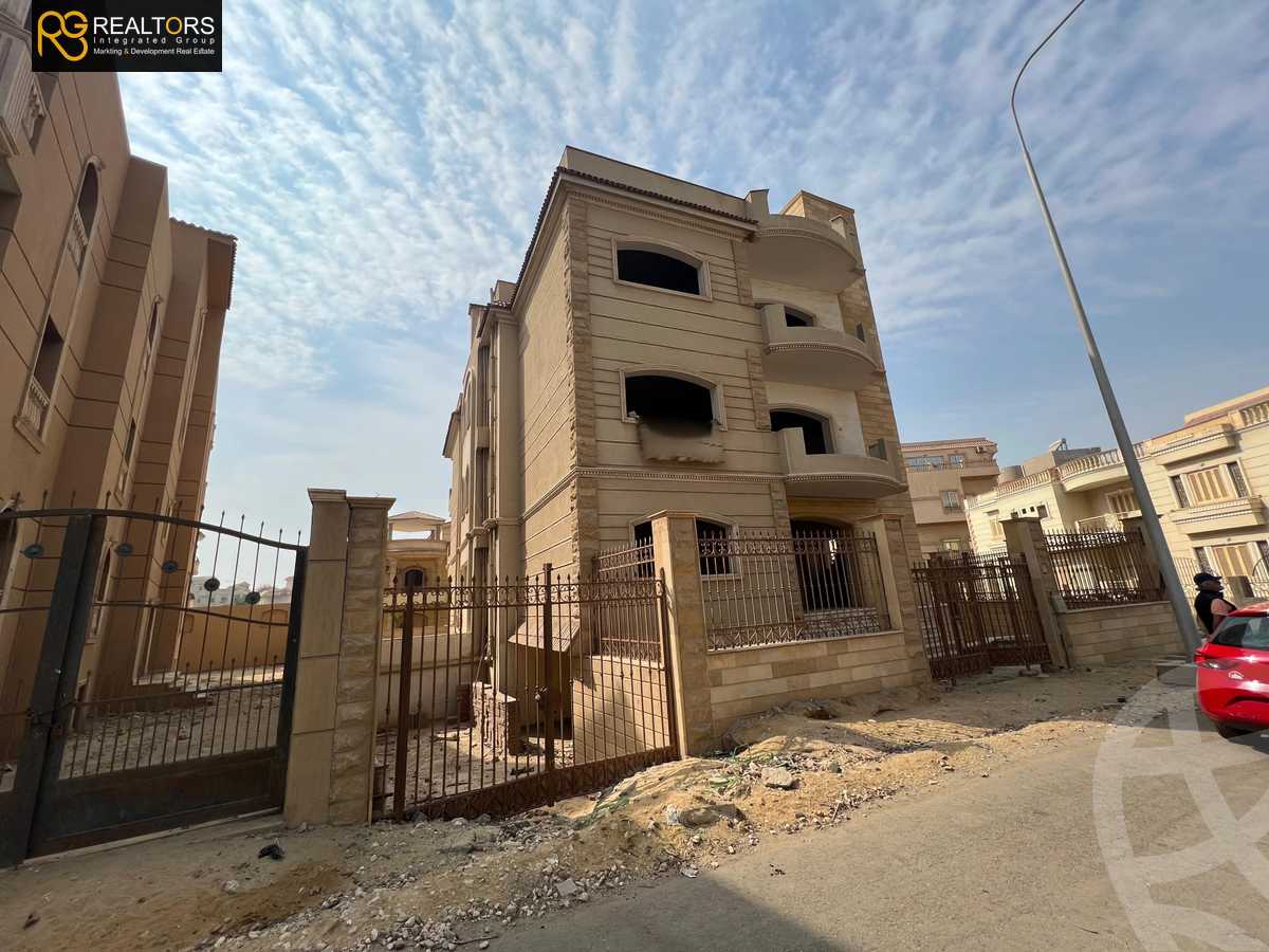 https://aqarmap.com.eg/en/listing/5224292-for-sale-cairo-6th-of-october-garb-someed-neighborhood-9th