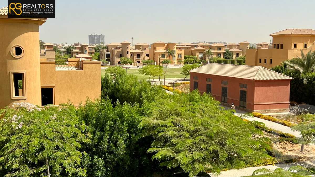 https://aqarmap.com.eg/en/listing/5224303-for-sale-cairo-6th-of-october-compounds-royal-hills