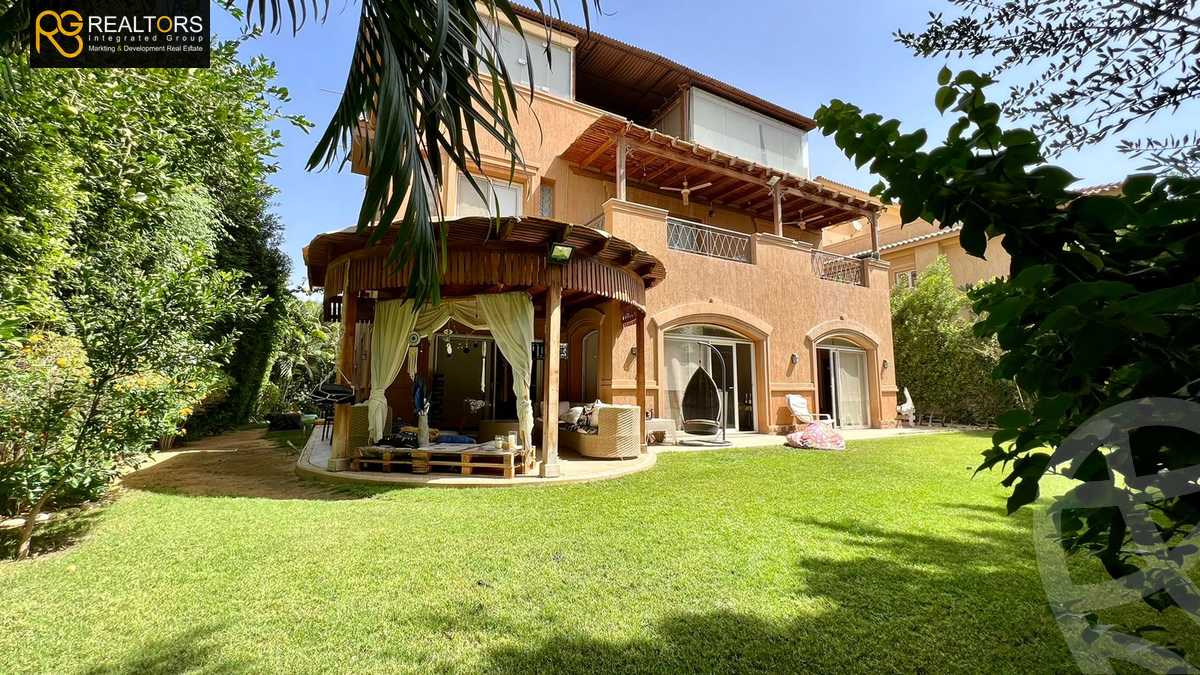 https://aqarmap.com.eg/en/listing/5224303-for-sale-cairo-6th-of-october-compounds-royal-hills