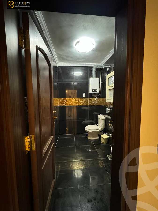 https://aqarmap.com.eg/en/listing/5335761-for-rent-cairo-el-sheikh-zayed-city-compounds-el-khamayel