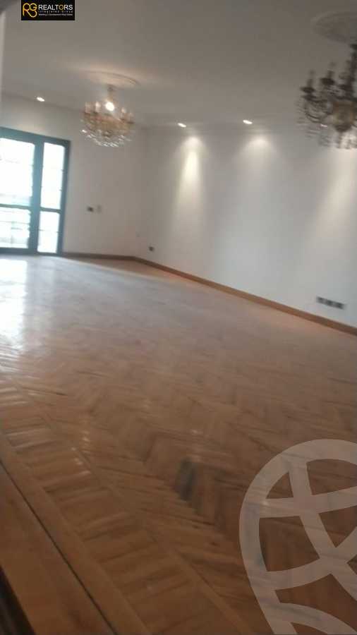 https://aqarmap.com.eg/ar/listing/5335815-for-sale-cairo-el-sheikh-zayed-city-compounds-zayed-2000