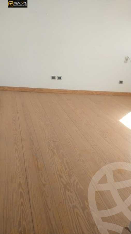 https://aqarmap.com.eg/ar/listing/5335815-for-sale-cairo-el-sheikh-zayed-city-compounds-zayed-2000
