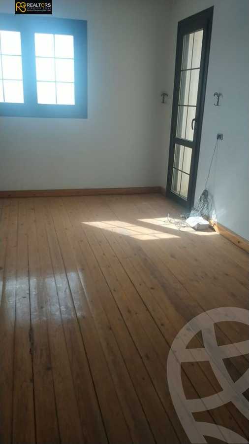 https://aqarmap.com.eg/ar/listing/5335815-for-sale-cairo-el-sheikh-zayed-city-compounds-zayed-2000