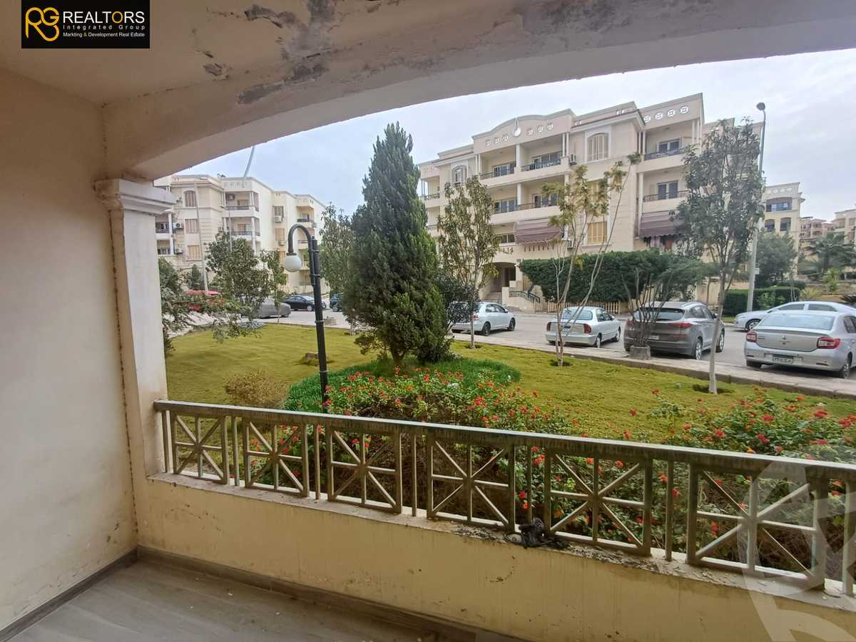https://aqarmap.com.eg/en/listing/5335904-for-sale-cairo-el-sheikh-zayed-city-compounds-el-khamayel