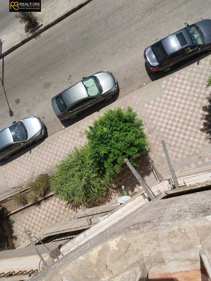 https://aqarmap.com.eg/ar/listing/5335923-for-sale-cairo-6th-of-october-el-ahyaa-neighborhood-7th