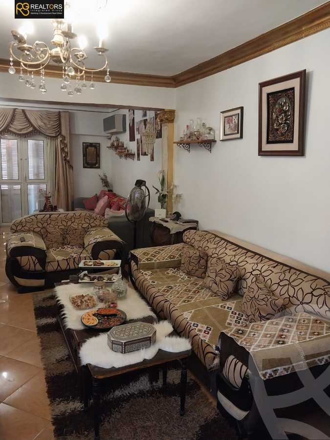 https://aqarmap.com.eg/ar/listing/5335923-for-sale-cairo-6th-of-october-el-ahyaa-neighborhood-7th