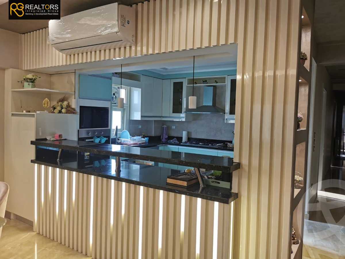 https://aqarmap.com.eg/en/listing/5336301-for-sale-cairo-el-sheikh-zayed-city-compounds